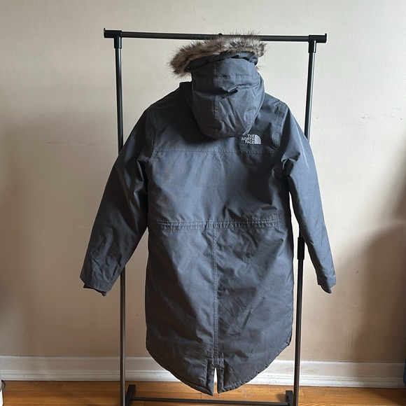 The North Face Arctic Down jacket 14-16 - Picture 3 of 13